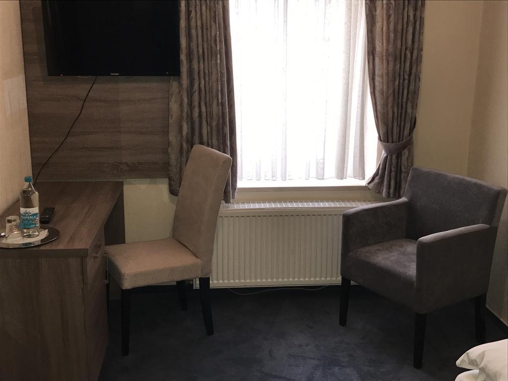 Hotel Junkerhaus Bad Salzuflen Bilik gambar