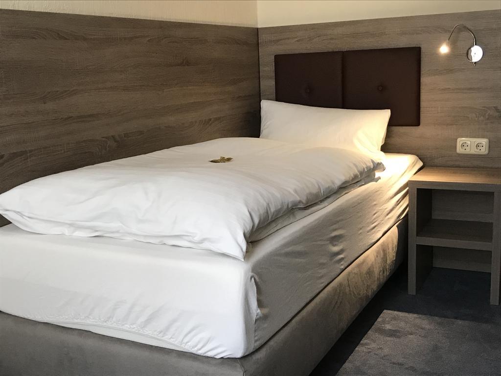 Hotel Junkerhaus Bad Salzuflen Bilik gambar
